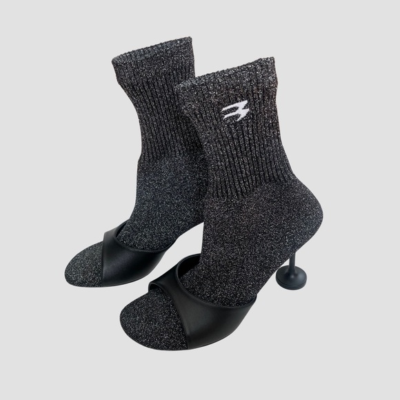 BALENCIAGA 3B SOCK PUMPS IN BLACK AND GRAY🖤 size 38.5 EU / 7.5 US women’s - Picture 2 of 7